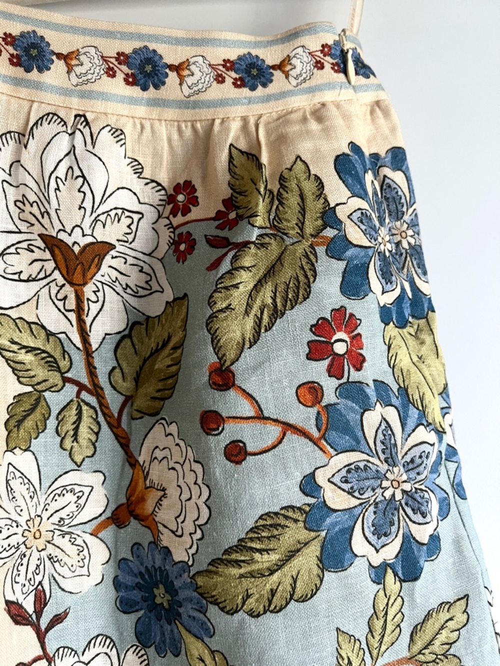FARM Rio Cream Garden Scarf Euroflax™ Premium Linen Midi Skirt Size Medium NWT - Picture 12 of 16